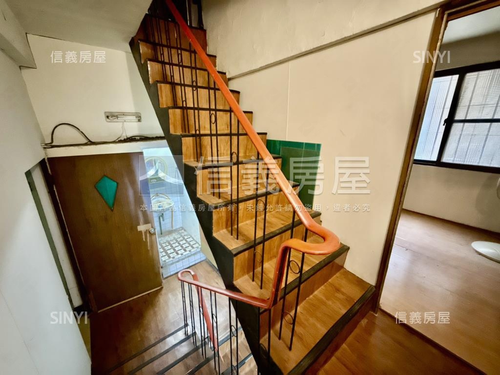 光復路４．９米面寬邊間透房屋室內格局與周邊環境
