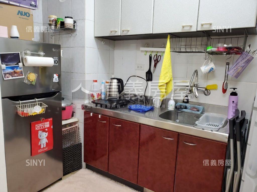 成功座標低總套房房屋室內格局與周邊環境