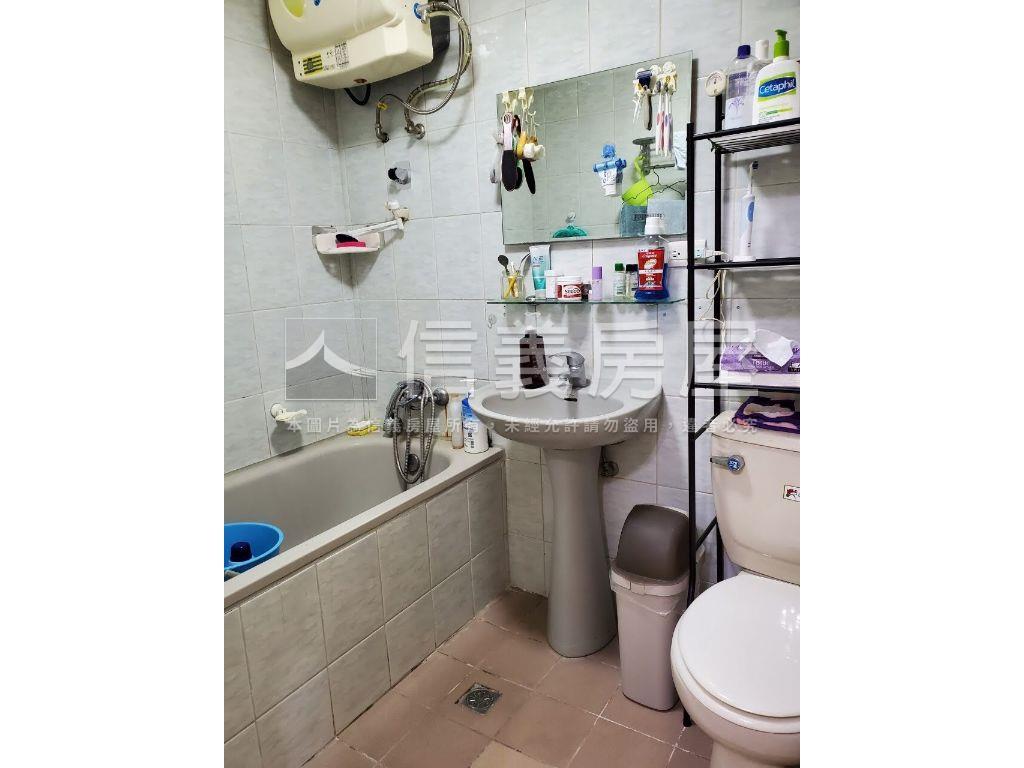 成功座標低總套房房屋室內格局與周邊環境
