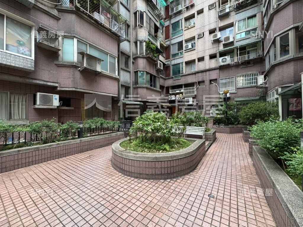 稀有寧靜佳人兩房車位房屋室內格局與周邊環境