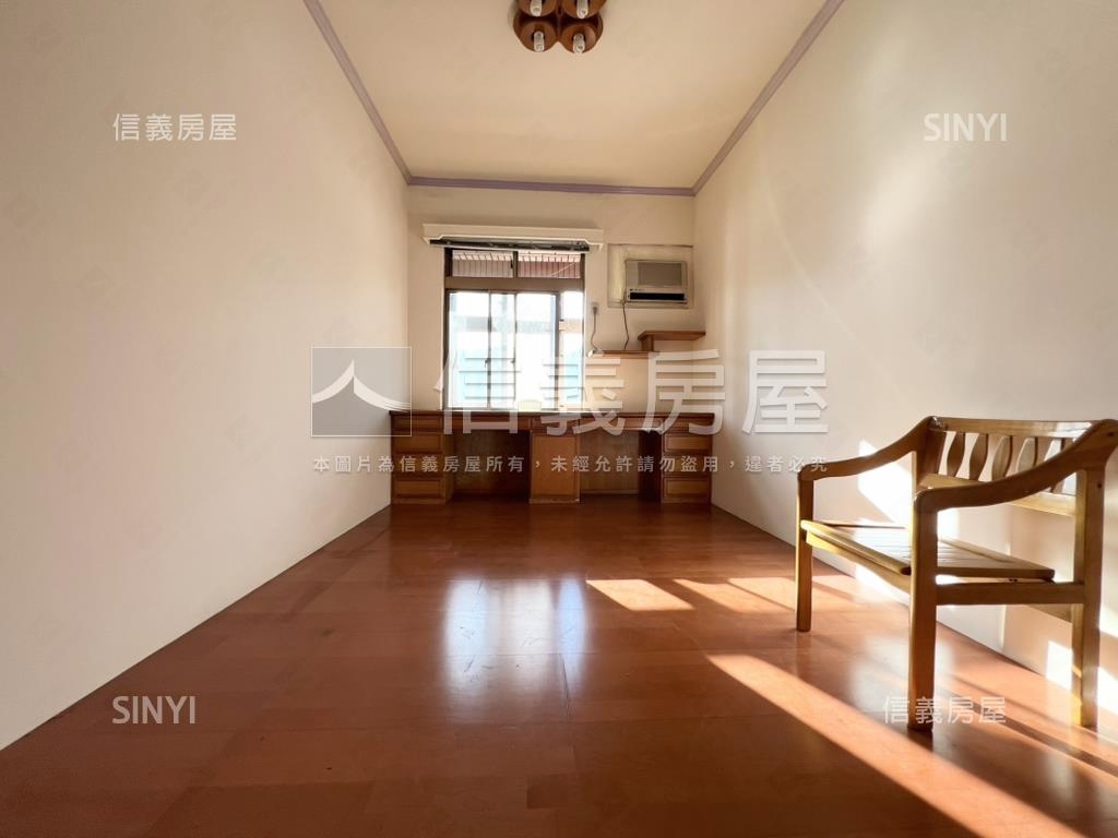 １８甲高樓前後陽台大三房房屋室內格局與周邊環境