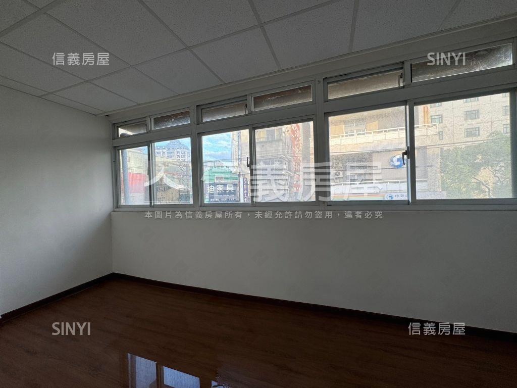 成泰路透天正馬路房屋室內格局與周邊環境