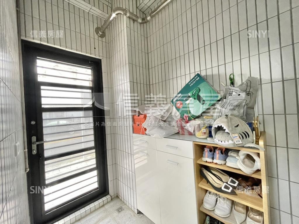 日光晨曦角間採光住店房屋室內格局與周邊環境