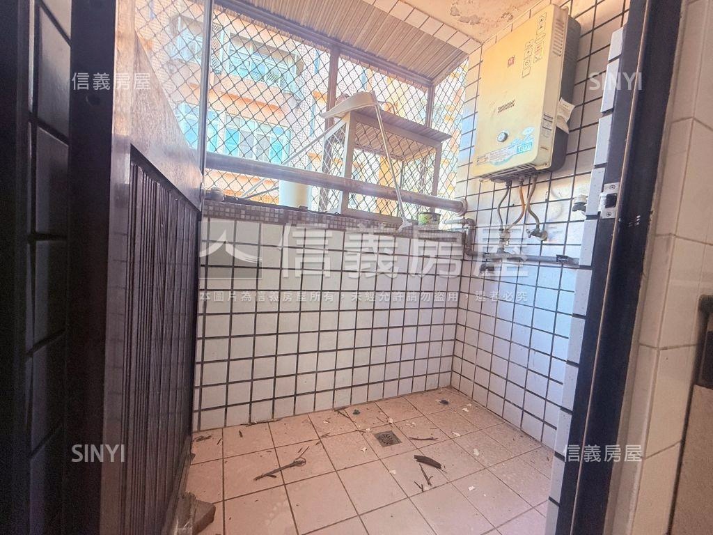 學區宅！邊間大四房帝王戶房屋室內格局與周邊環境