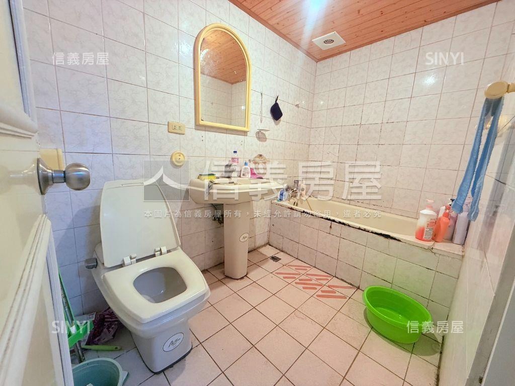 學區宅！邊間大四房帝王戶房屋室內格局與周邊環境