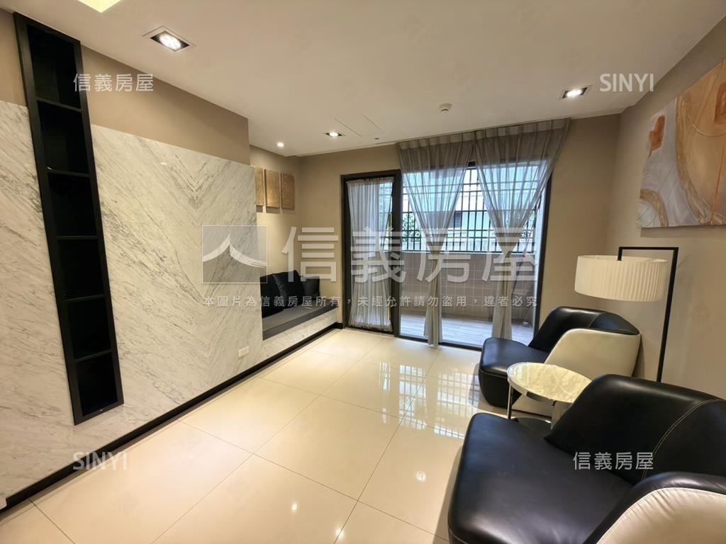 春天２館三房車位房屋室內格局與周邊環境