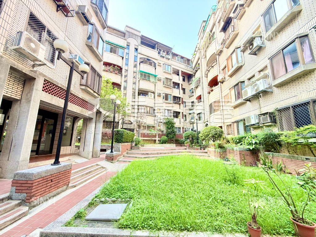 惠宇！好美３６坪三房一室房屋室內格局與周邊環境