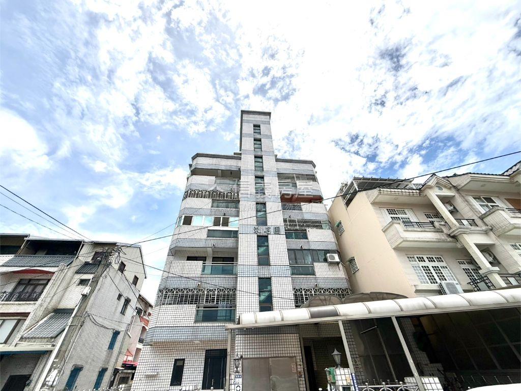 漂亮電梯大樓稀有釋出房屋室內格局與周邊環境