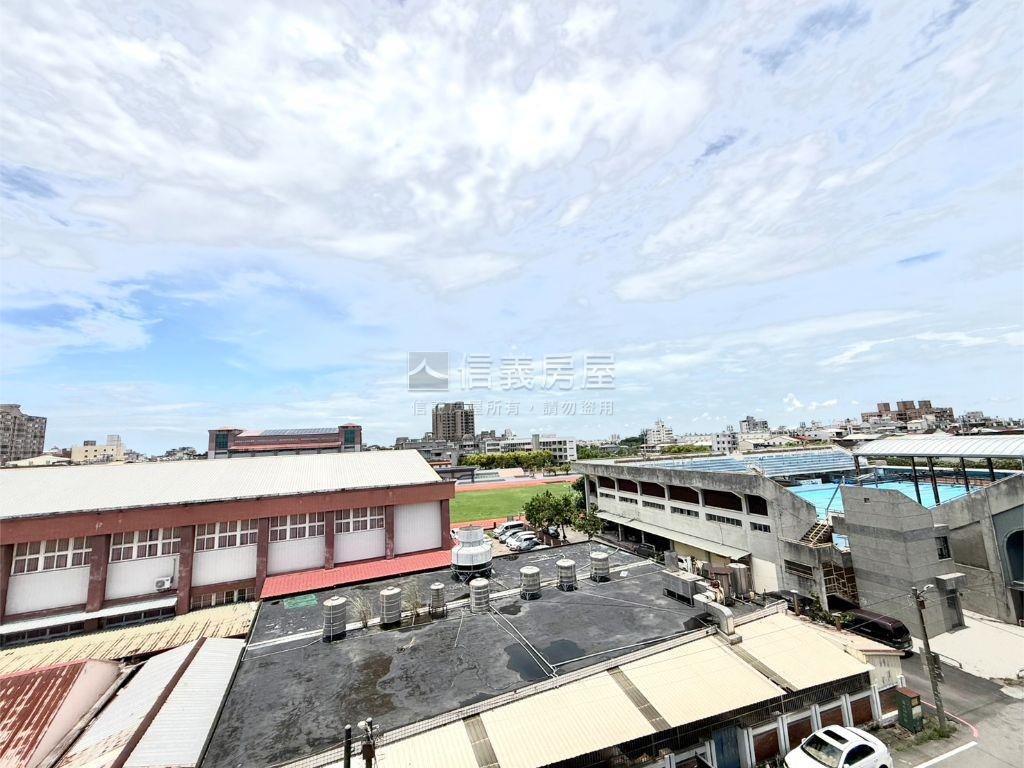 漂亮電梯大樓稀有釋出房屋室內格局與周邊環境