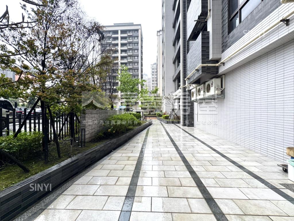 過嶺松義美學兩房車位房屋室內格局與周邊環境