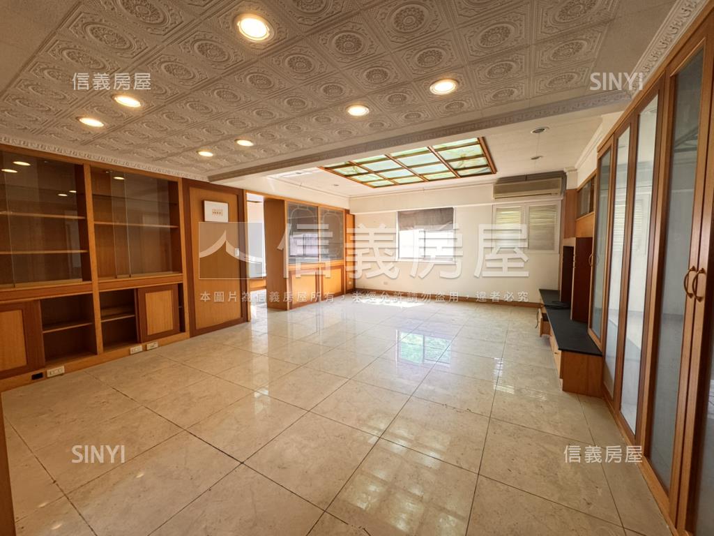 低總價大空間雙併美屋房屋室內格局與周邊環境