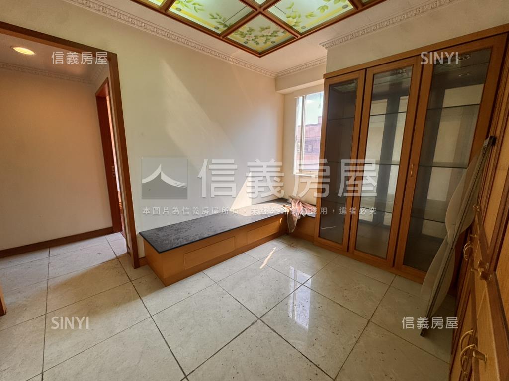 低總價大空間雙併美屋房屋室內格局與周邊環境