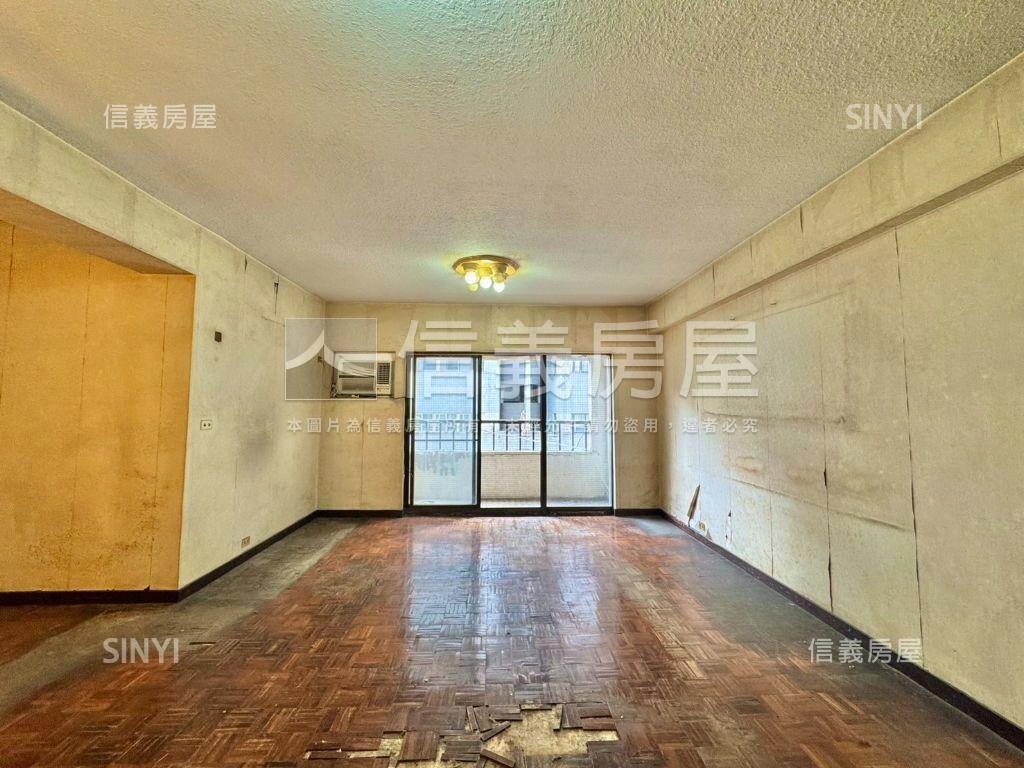 仁愛圓環清華邊間四房房屋室內格局與周邊環境