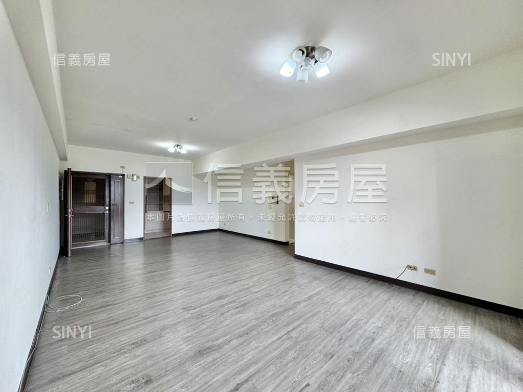 皇城帝寶高樓四房平車位房屋室內格局與周邊環境