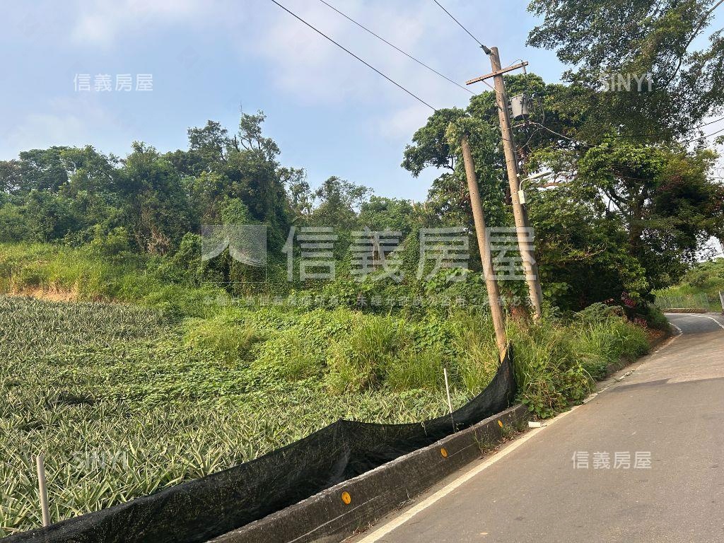 鳥松美山路快樂農場Ｂ房屋室內格局與周邊環境