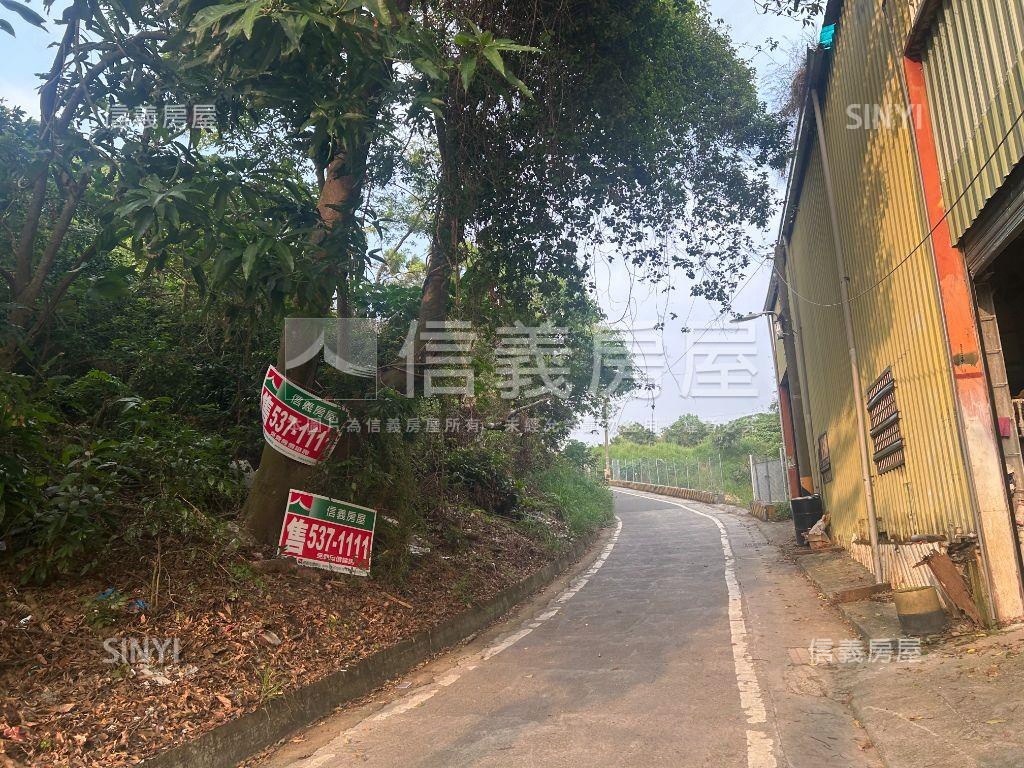 鳥松美山路快樂農場Ｂ房屋室內格局與周邊環境