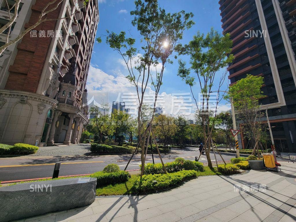 福鄉至馥。Ｓ３—３２店面房屋室內格局與周邊環境