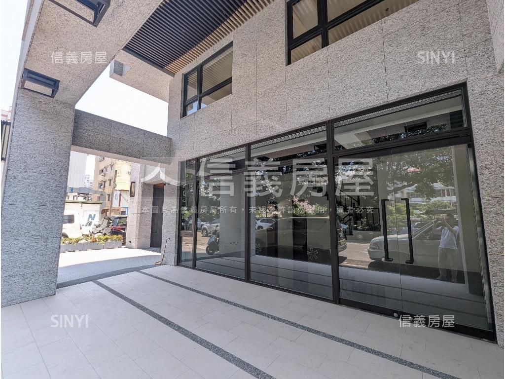 茵之伴大面寬邊間金店面房屋室內格局與周邊環境