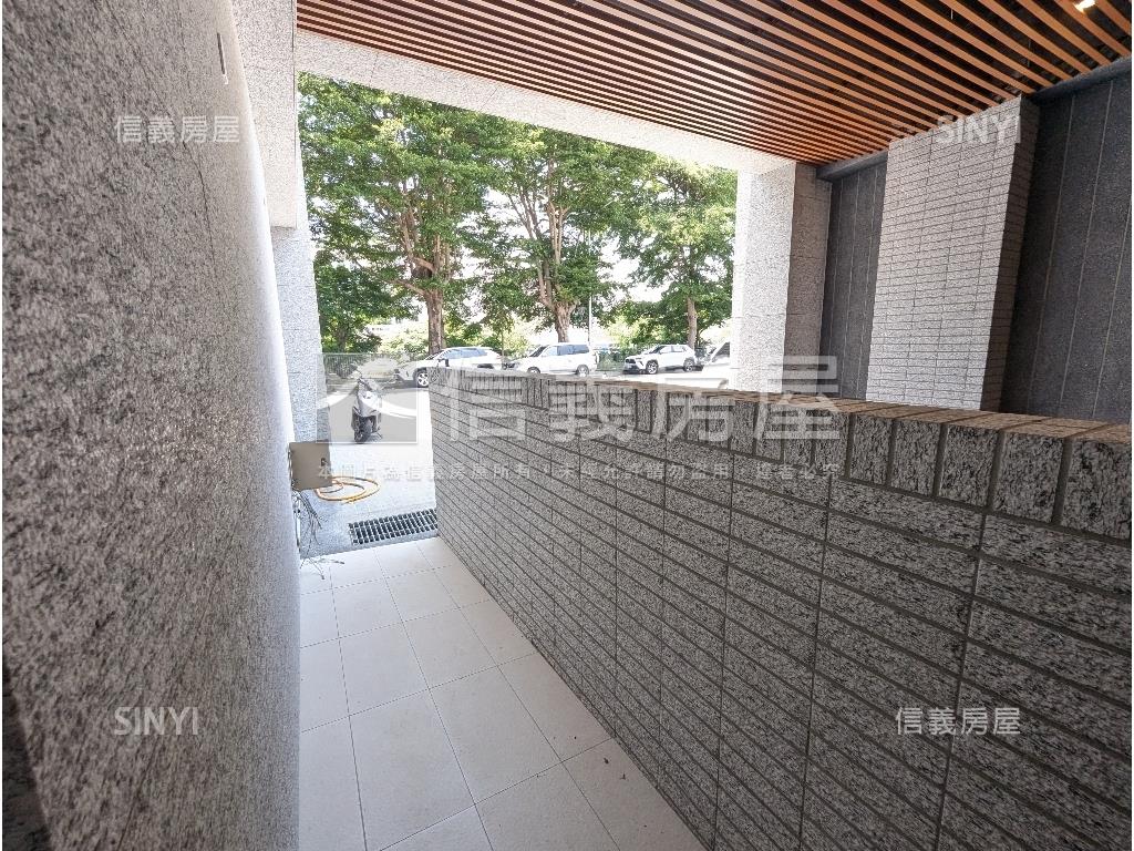 茵之伴大面寬邊間金店面房屋室內格局與周邊環境