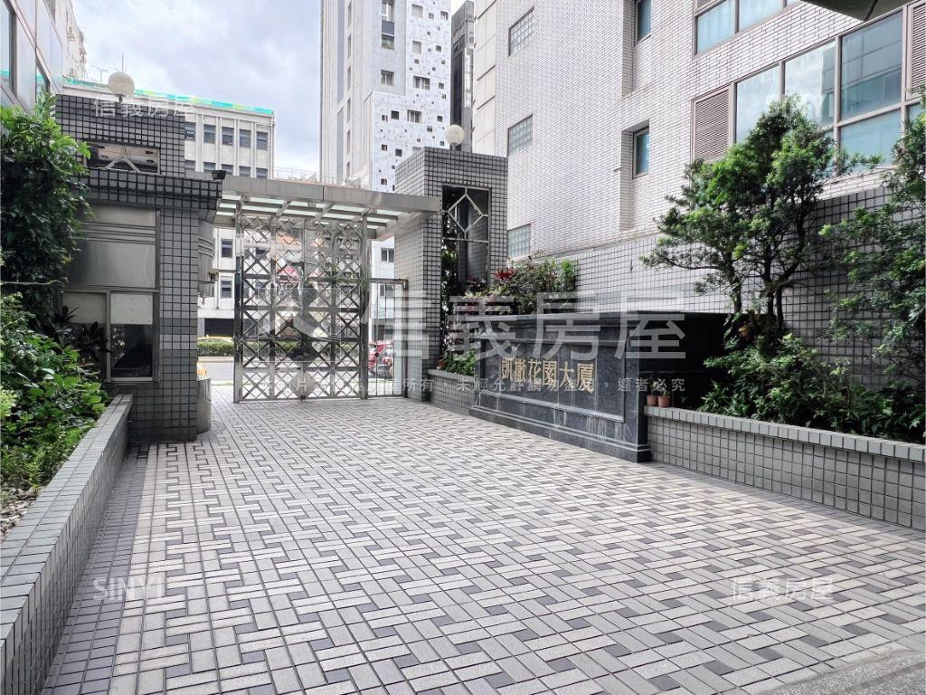 台北市精華地段大３房房屋室內格局與周邊環境