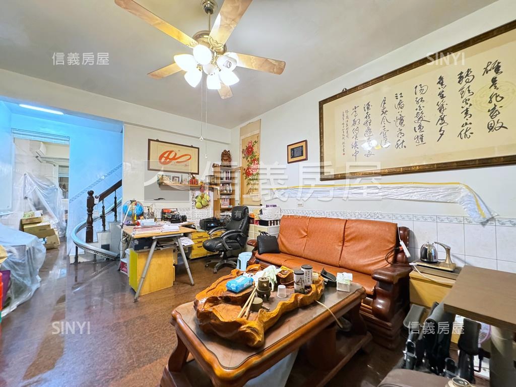 近科工館‧車庫透天房屋室內格局與周邊環境