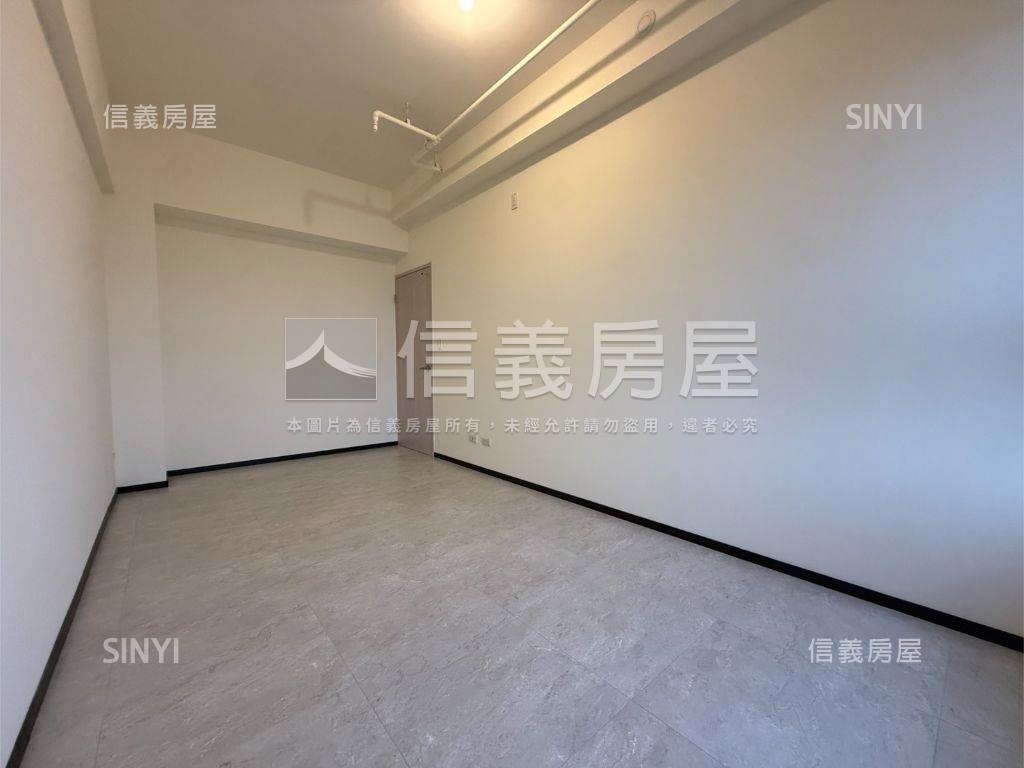 愛琴海頂樓兩房平車房屋室內格局與周邊環境