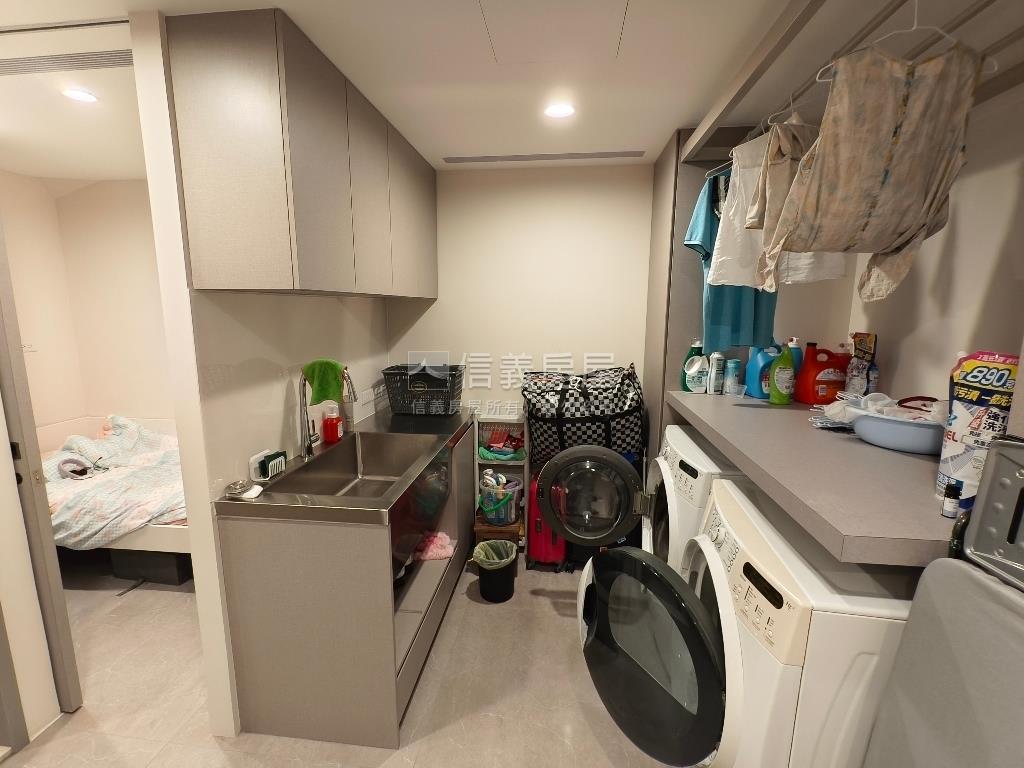 透天車庫豪邸房屋室內格局與周邊環境