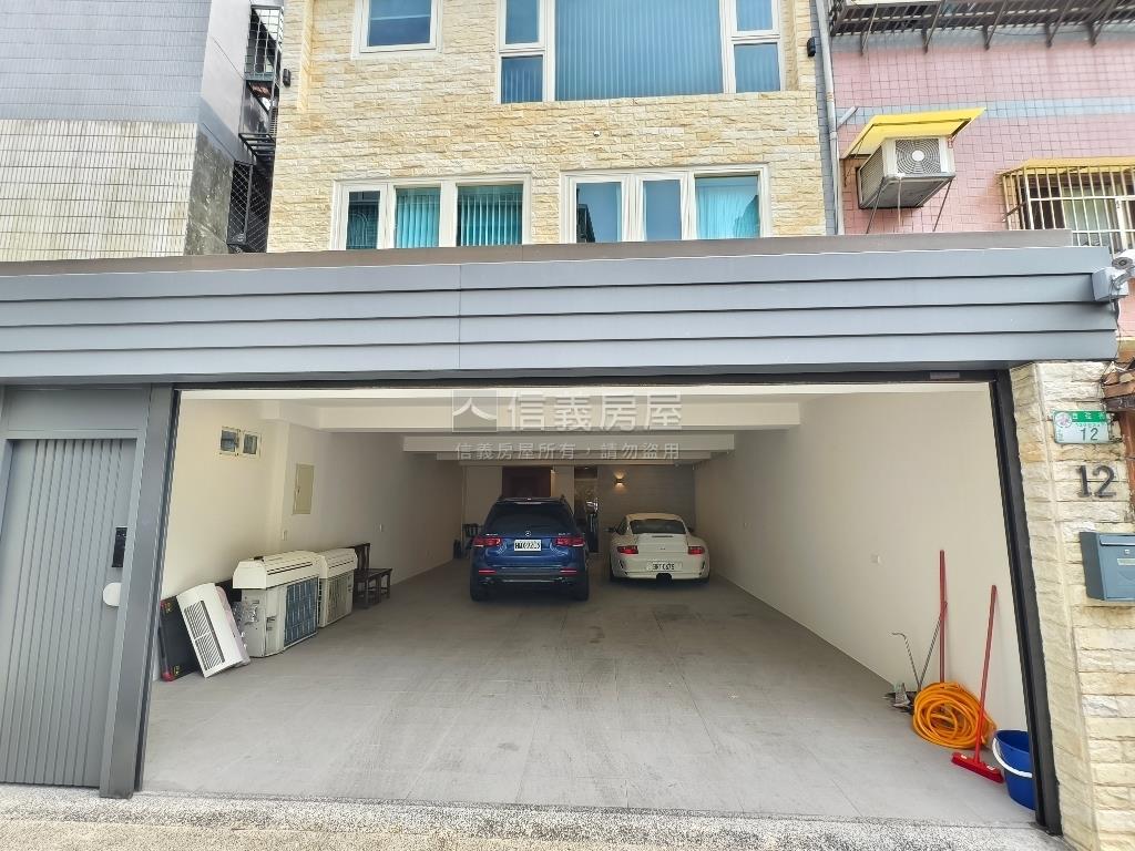 透天車庫豪邸房屋室內格局與周邊環境