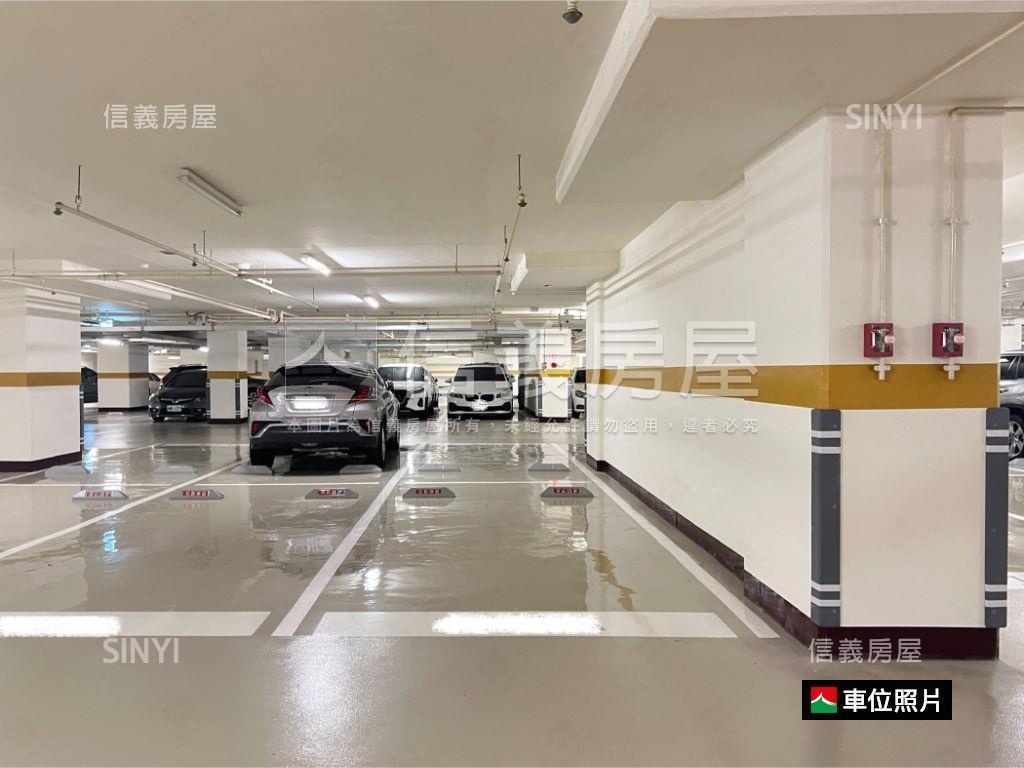 新靜亮．市政朝南美邸平車房屋室內格局與周邊環境