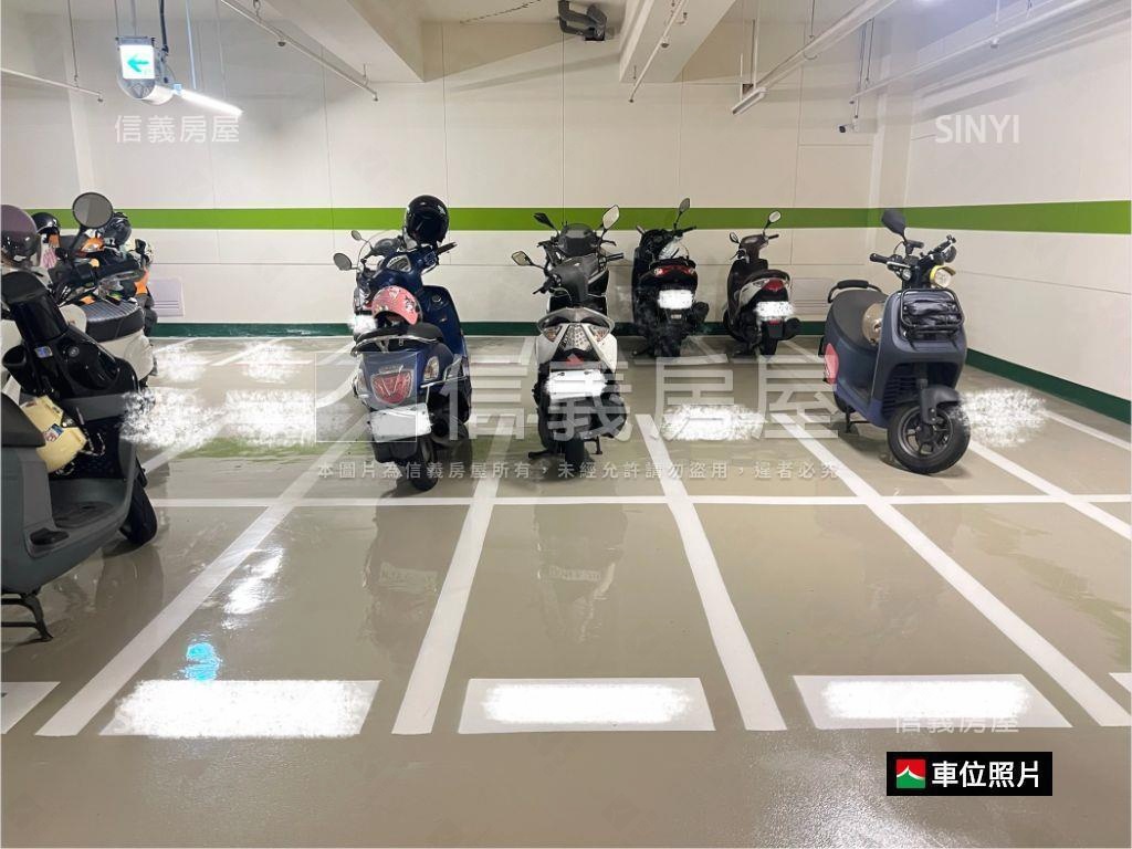 新靜亮．市政朝南美邸平車房屋室內格局與周邊環境