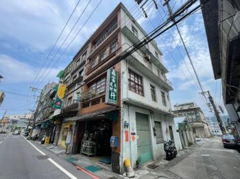 和平島人潮透天店面