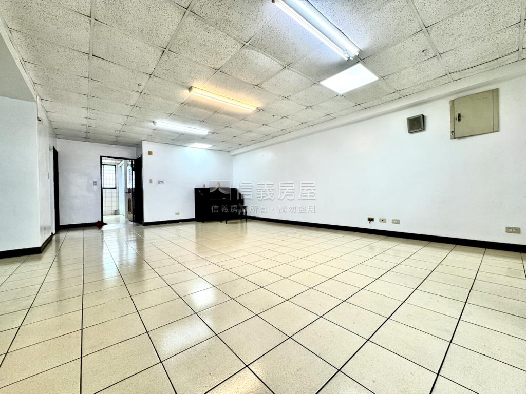 稀有釋出興大儷景大三房房屋室內格局與周邊環境