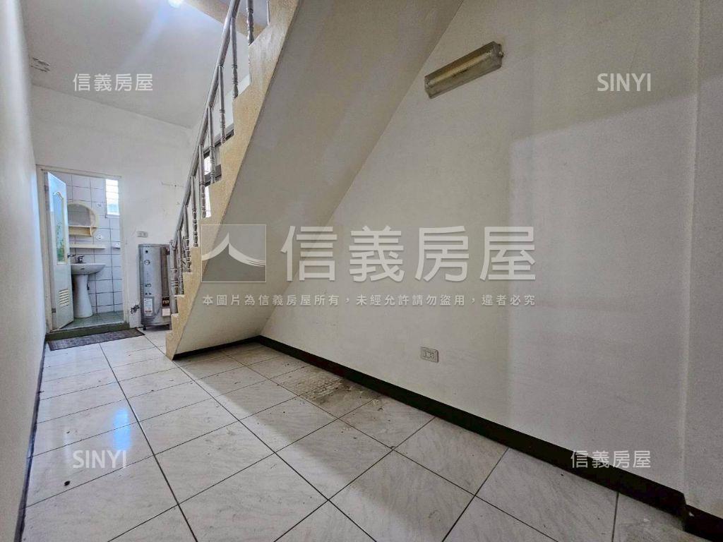 稀有！釋出安泰邊間透天宅房屋室內格局與周邊環境