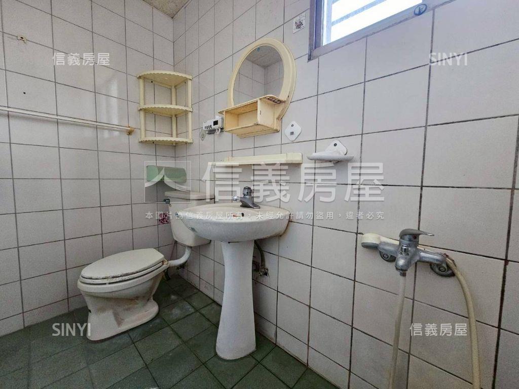 稀有！釋出安泰邊間透天宅房屋室內格局與周邊環境