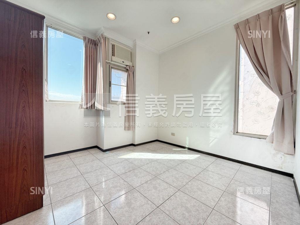 觀海極品Ｄ棟遠眺河景房屋室內格局與周邊環境