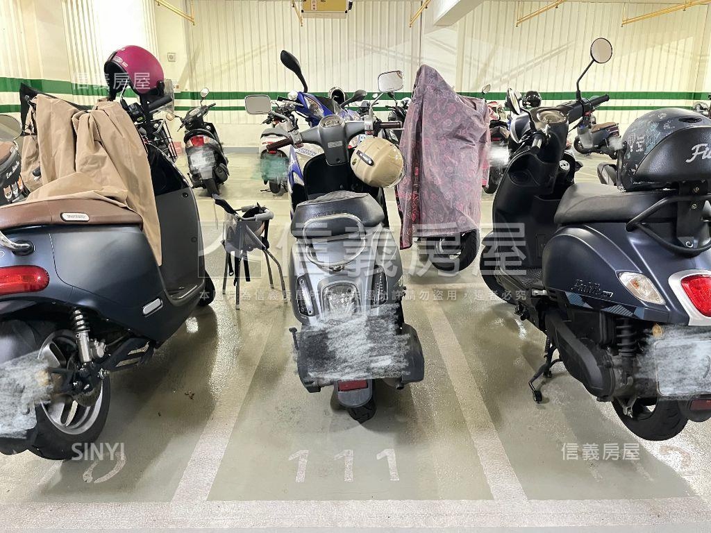 毓秀雋美３房平車房屋室內格局與周邊環境