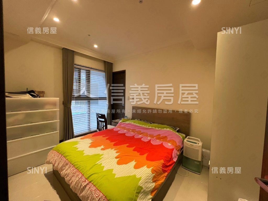 北市鋼骨三房車位採光美宅房屋室內格局與周邊環境