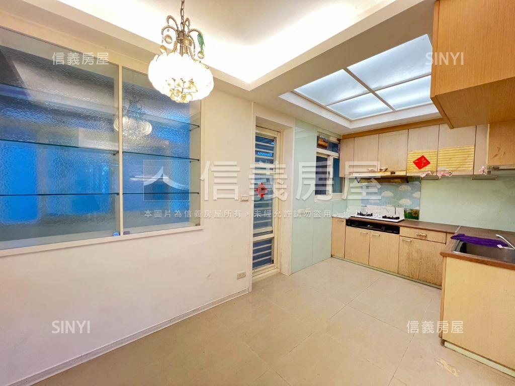 綠意環山三樓美寓房屋室內格局與周邊環境