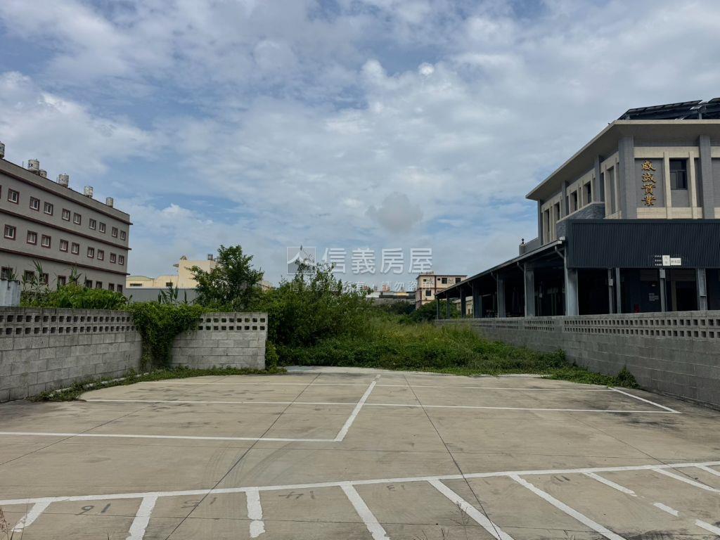 伸港興家立業乙工用地Ａ房屋室內格局與周邊環境