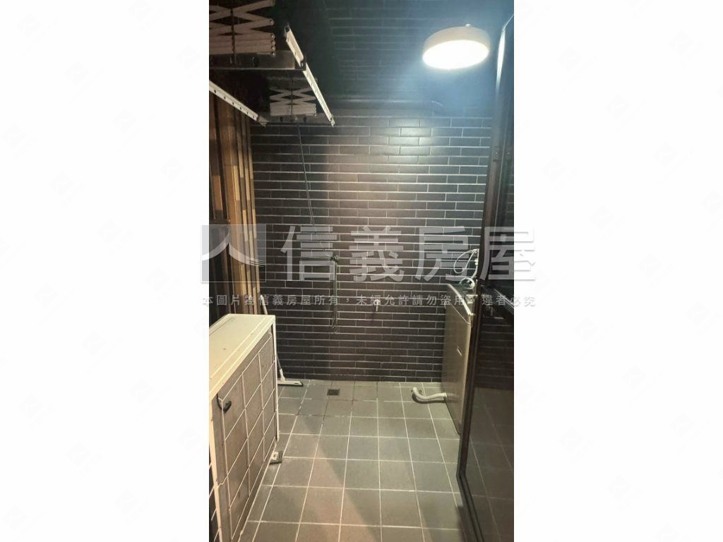 潤隆高樓層兩房車位房屋室內格局與周邊環境