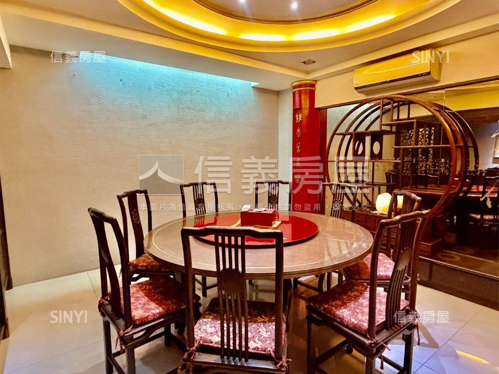 仁武面寬４．９米精緻車墅房屋室內格局與周邊環境