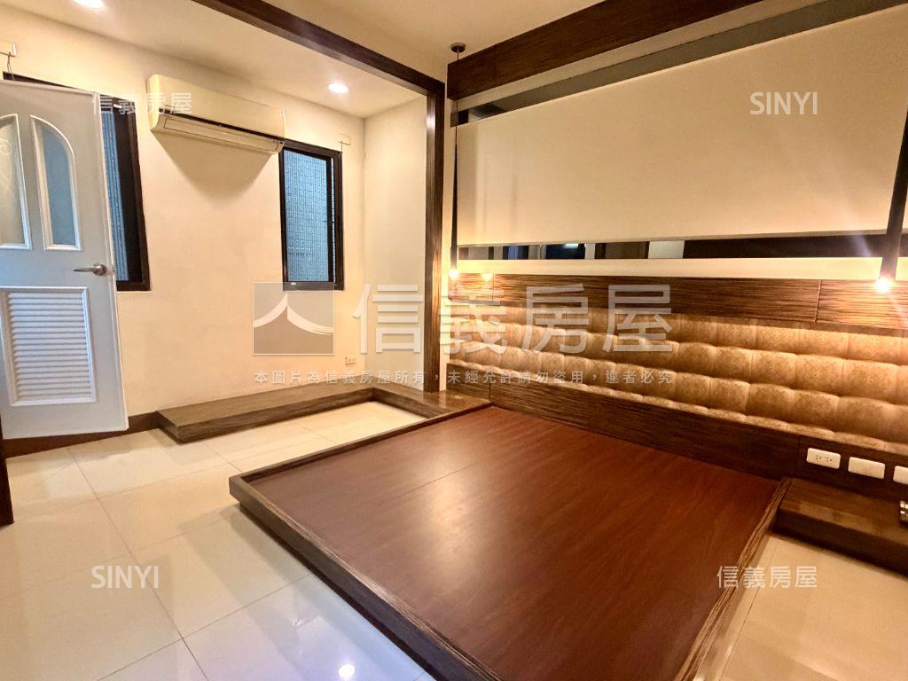 仁武面寬４．９米精緻車墅房屋室內格局與周邊環境