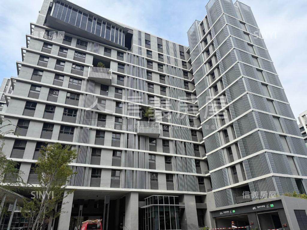 新光重劃區兩房兩衛平車房屋室內格局與周邊環境