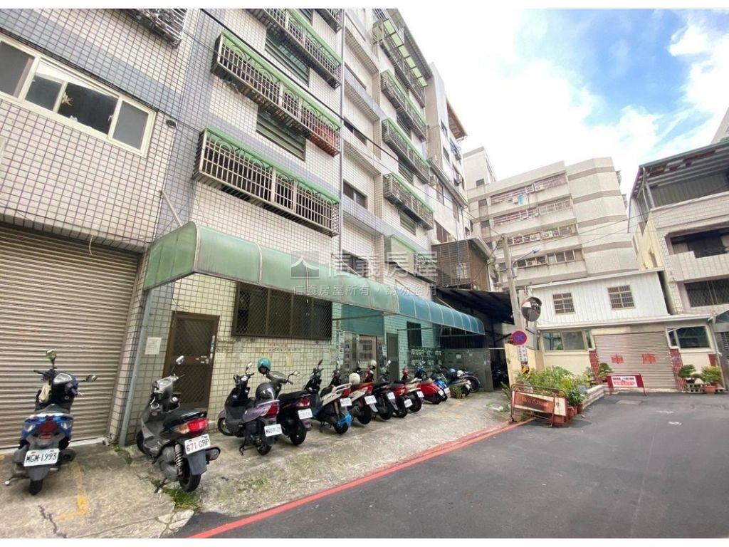 金龍明鑛大樓文心高工房屋室內格局與周邊環境