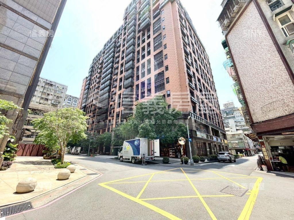 商業文青透天厝房屋室內格局與周邊環境