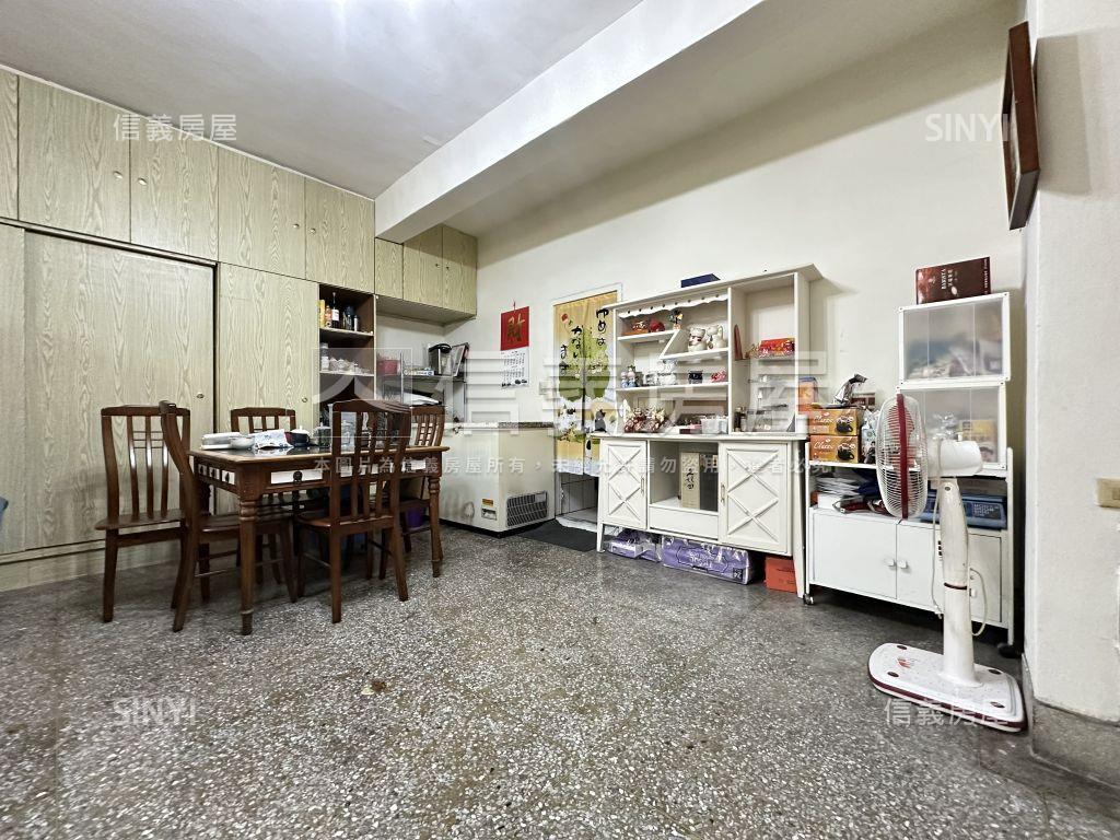 近木柵市中心邊間公寓二樓房屋室內格局與周邊環境