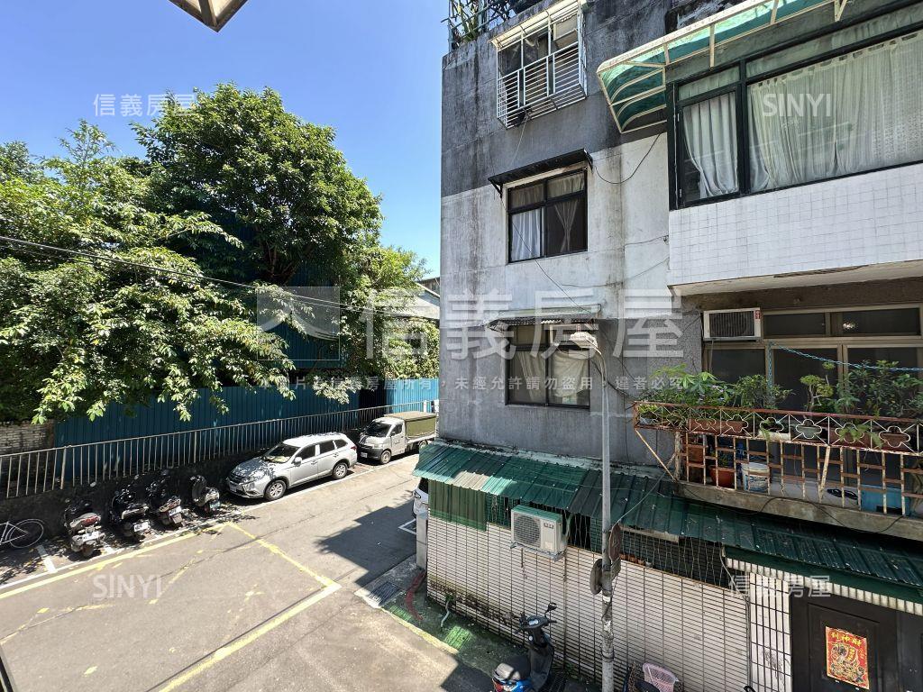 近木柵市中心邊間公寓二樓房屋室內格局與周邊環境