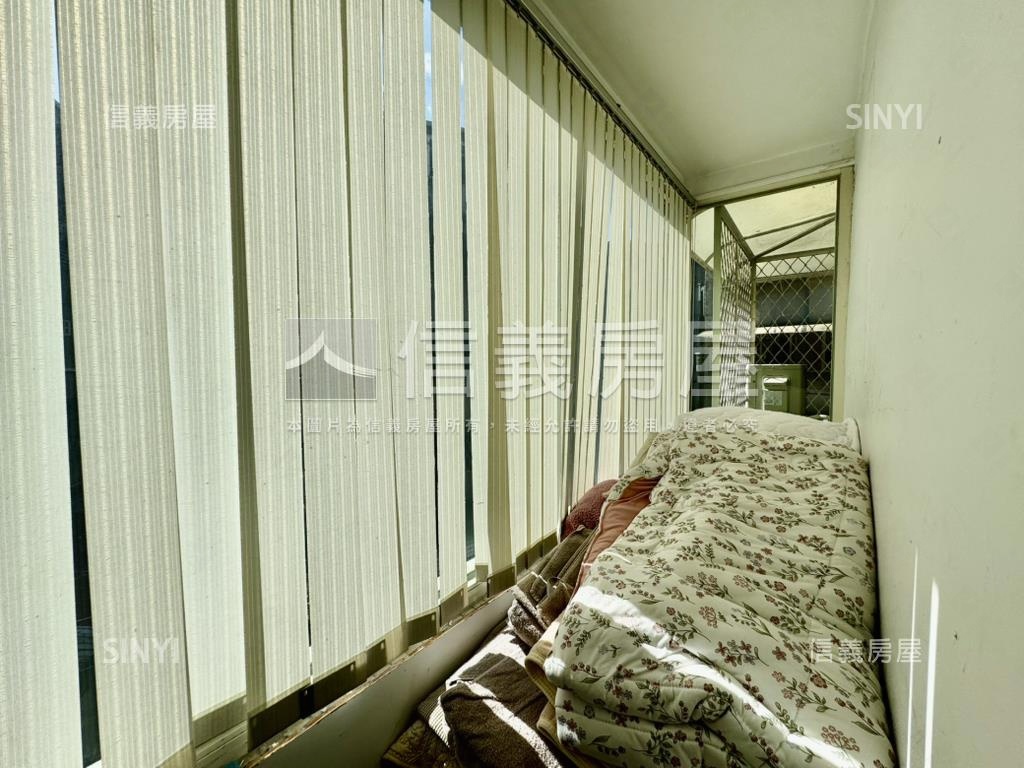 港墘近內科３樓可抽車位房屋室內格局與周邊環境