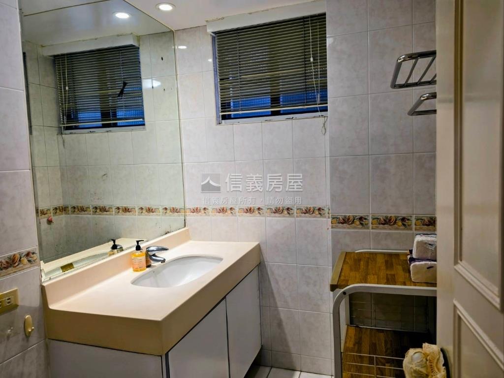 １０１景觀邊間三面窗美廈房屋室內格局與周邊環境