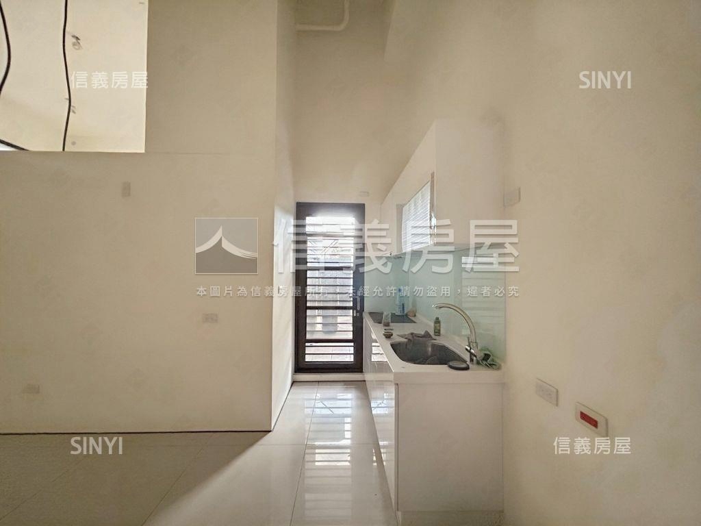 慶賀天樂挑高大空間房屋室內格局與周邊環境